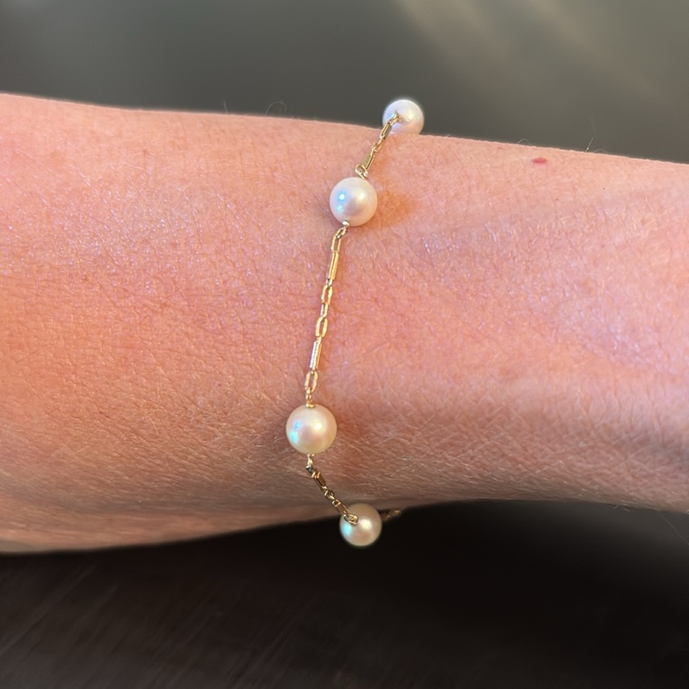 6.75” pearl bracelet